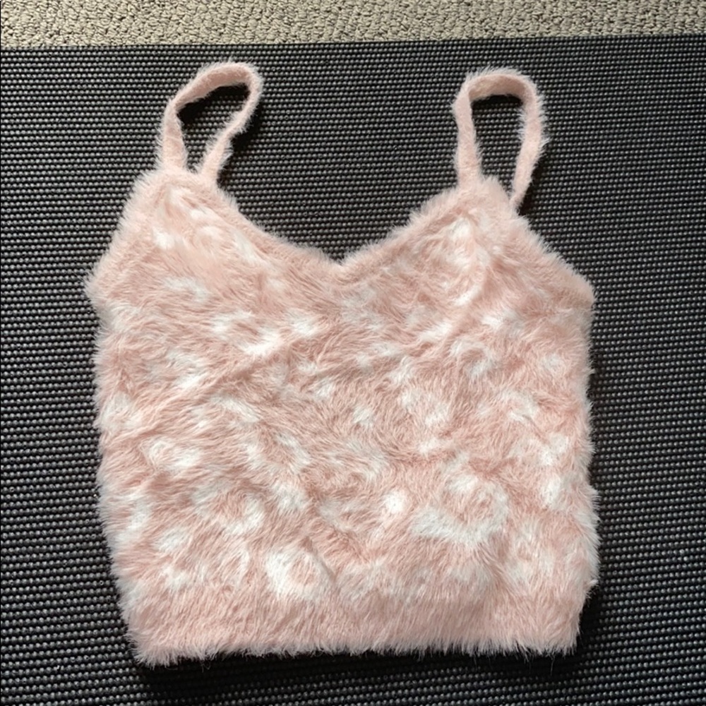 Cute and super soft cheetah crop top